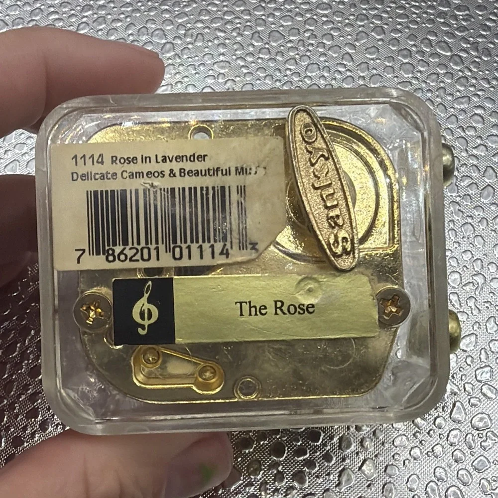 Cameo Music Box Etched Rose Lavendar Vintage Plays Hymn The Rose  21/2 x2 Sankyo